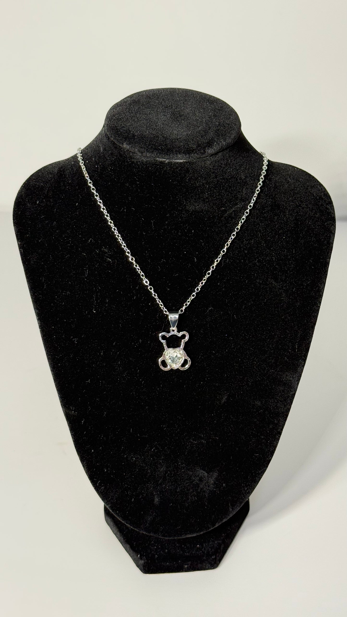 Collar de oso en acero inoxidable.