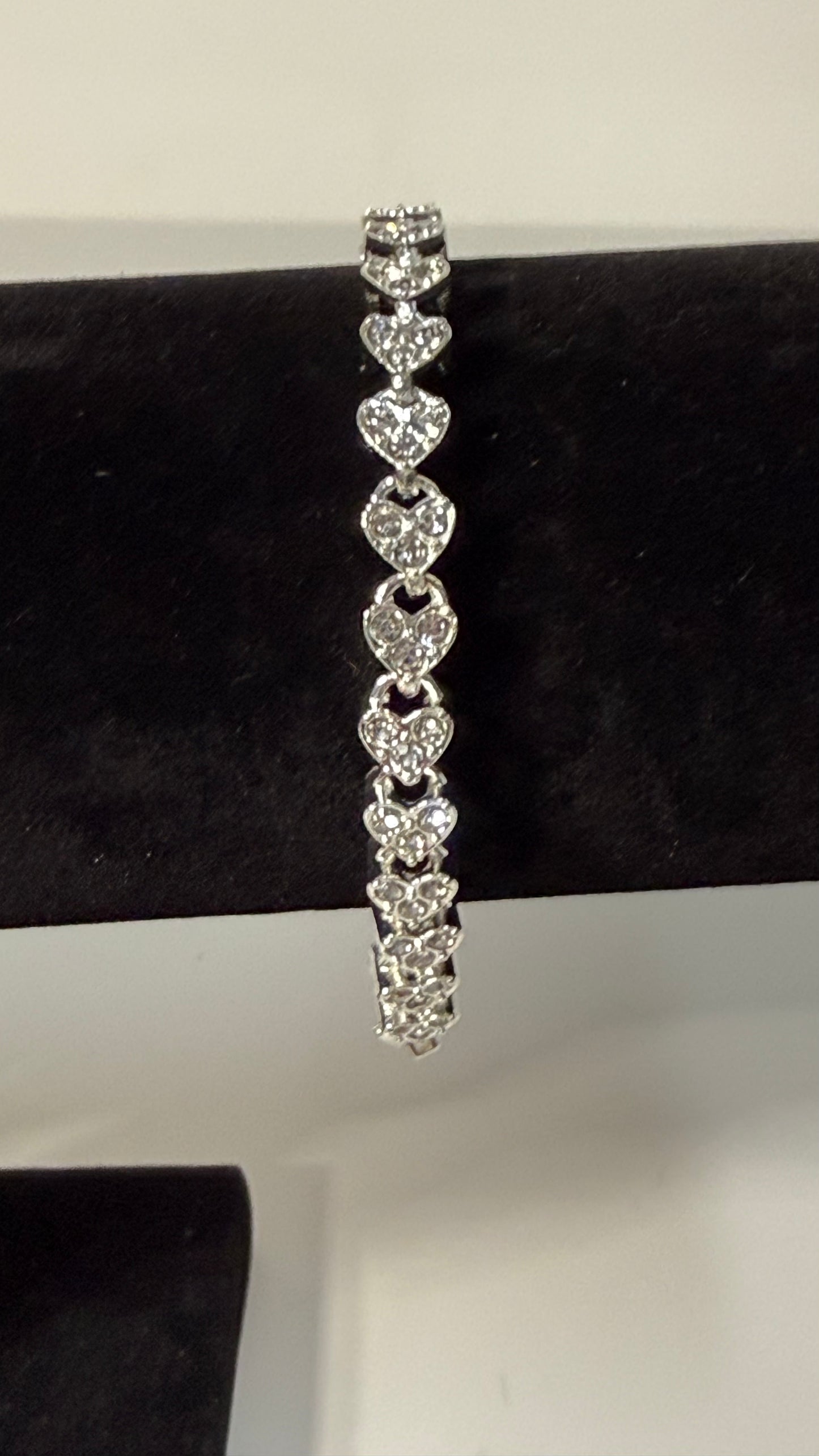 Pulsera 925 con cristal zirconia en forma de corazón.