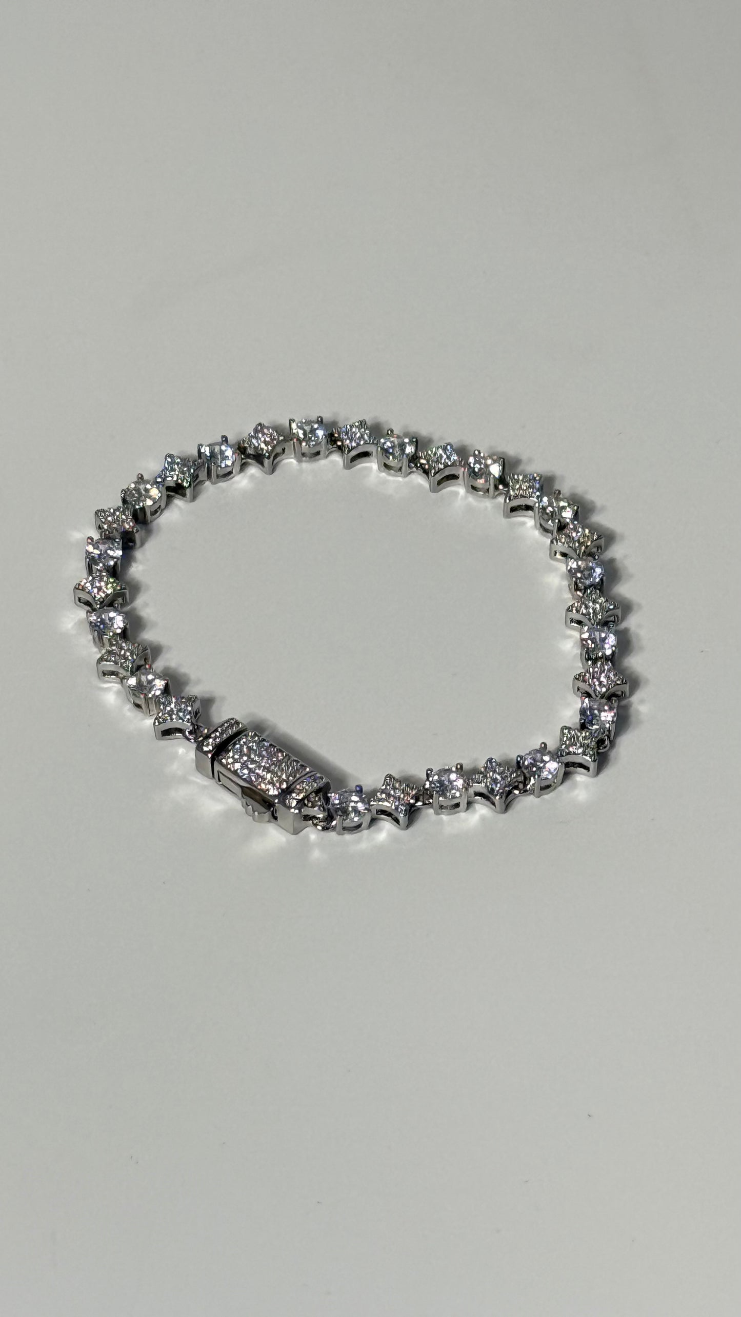 Pulsera tenis de estrella en diamante Silver/diamond.